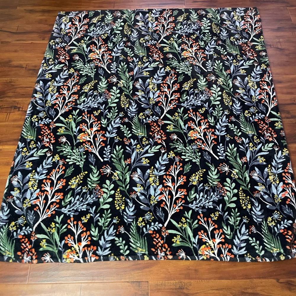 Monte & Jardin Botanical Floral Throw Blanket Size 57"x68" Plush Fleece Cozy